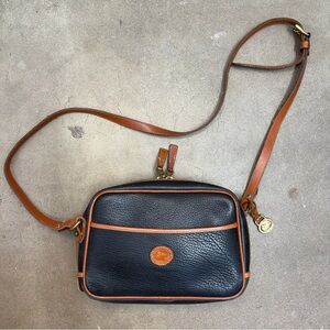 Vintage Dooney & Bourke Camera Bag Black Pebbled Leather Crossbody Brown Trim